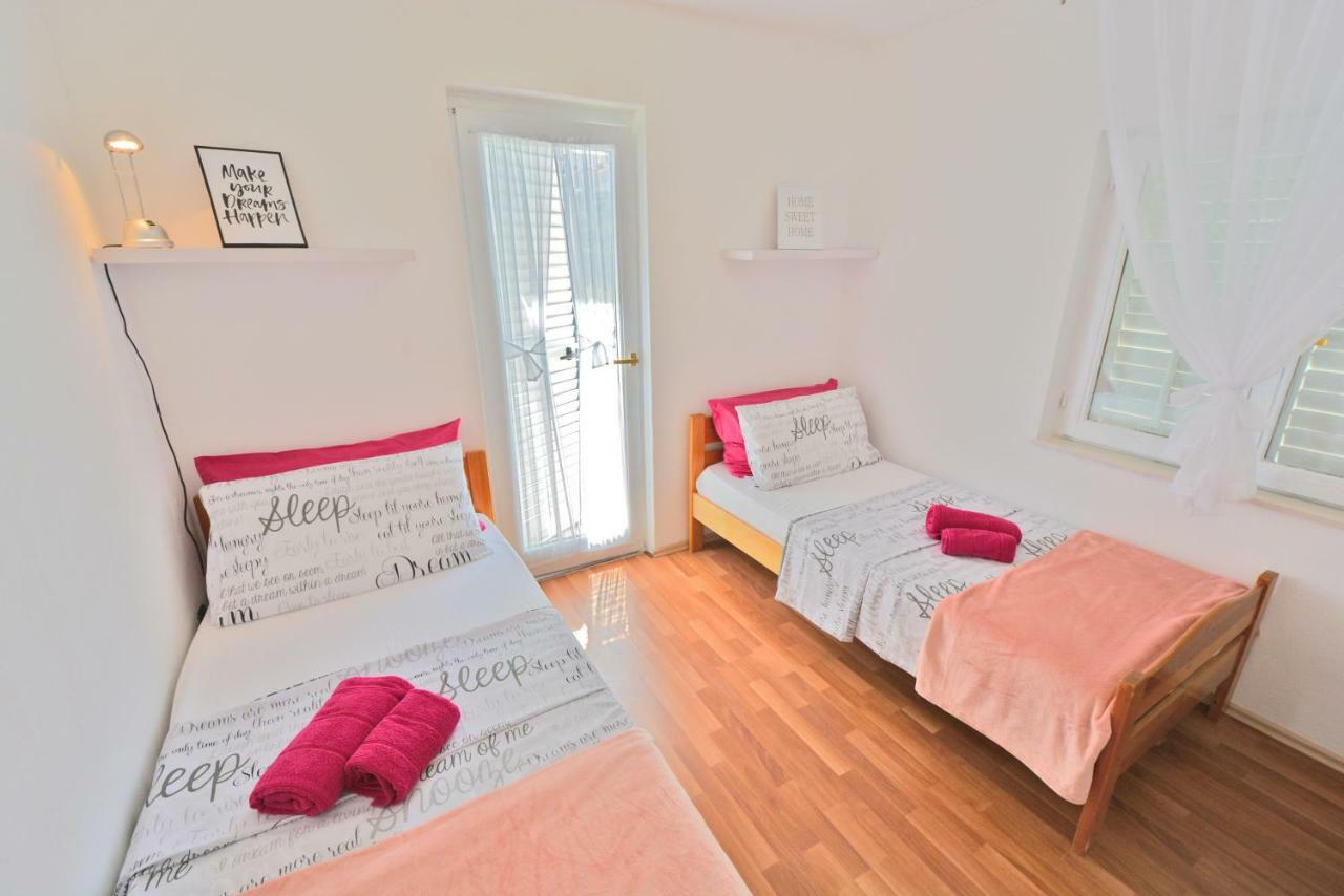 Villa Casablanca Supetar Eksteriør bilde